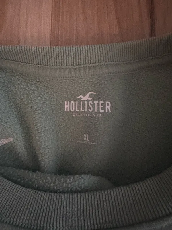 Hollister sweatshirt - Image 3