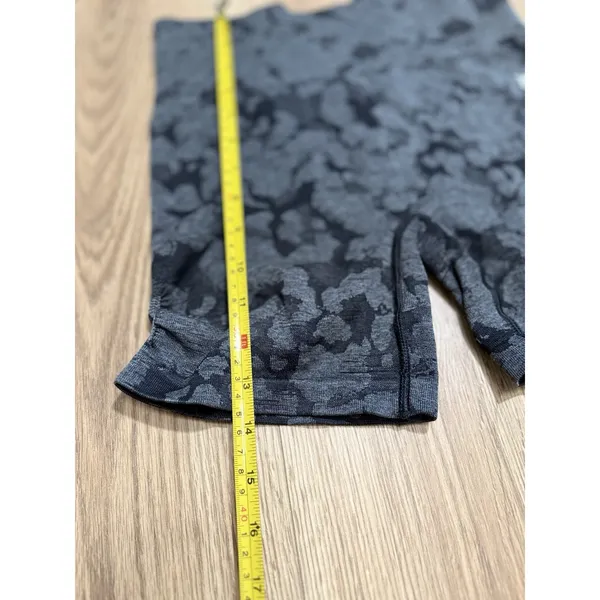 Gymshark Adapt Camo Seamless Biker Shorts Black Grey Ruched Size Small Estimated - Image 5