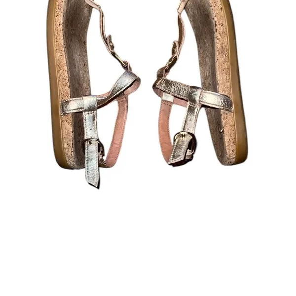 UGG Gold Leather Cork Sole Sandals Size 7.5 - Image 4