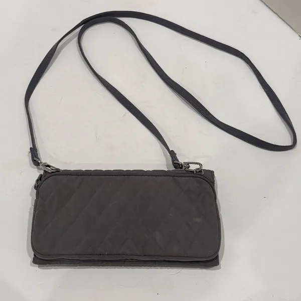 Vera Bradley‎ Gray Quilted Microfiber All in One Travel Crossbody Wallet Bag Zip - Image 6