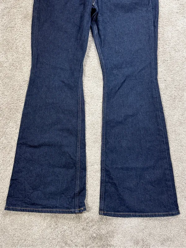 Abercrombie & Fitch Women’s High Rise Boot Cut Jeans in Dark Blue 30 - Image 5