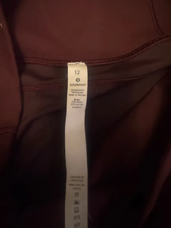 Lululemon in movement tight 25” - Image 9