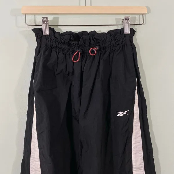 Reebok Women's Black Nylon Lightweight Windbreaker Pants Size XS - Image 2