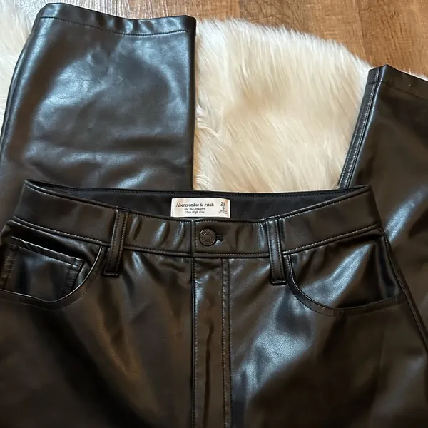 Curve Love Vegan Leather 90s Straight Leg Pant - Image 8