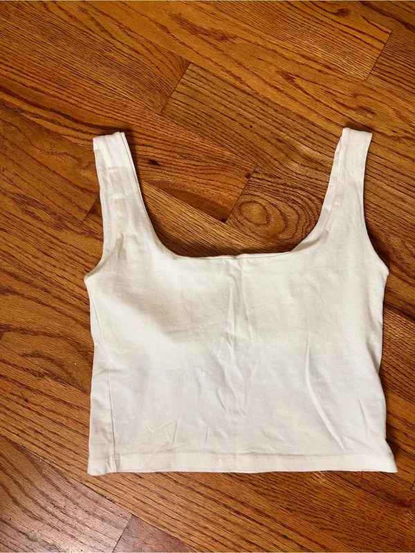 Brandy Melville White Scoop Crop Tank - Image 2