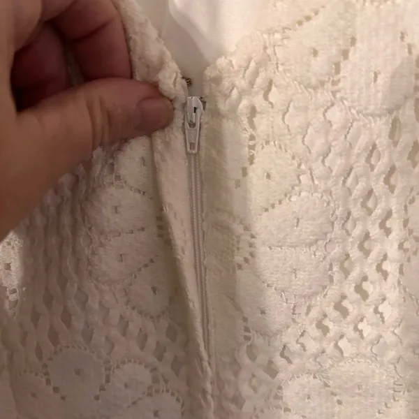 Lilly Pulitzer‎ V Back Mercer Dress Size 6 Daisy Print Pearl Details Criss Cross - Image 3