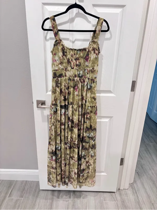 Stitch Fix nine britton Aubriella Olive Floral Tiered maxi size Medium - Image 10