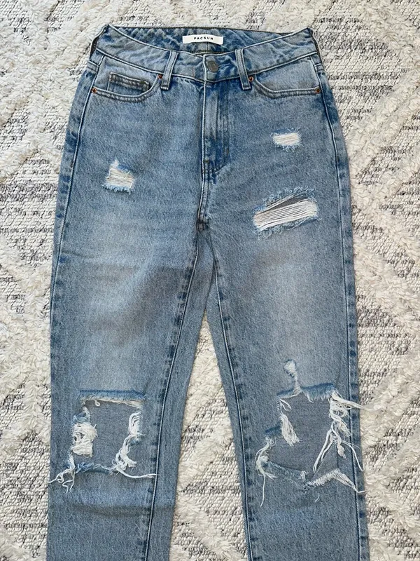 PacSun Distressed Mom Jeans - Image 2