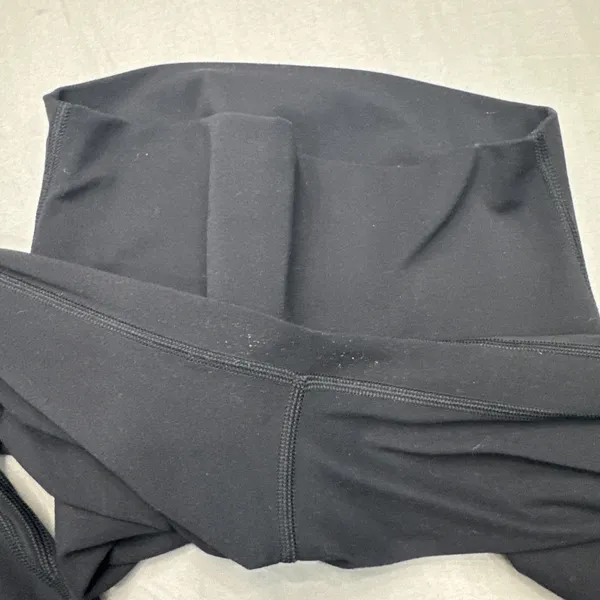 HeyNuts High Waisted Yoga Leggings Womens Small Black Size 4-6 EUC - Image 4