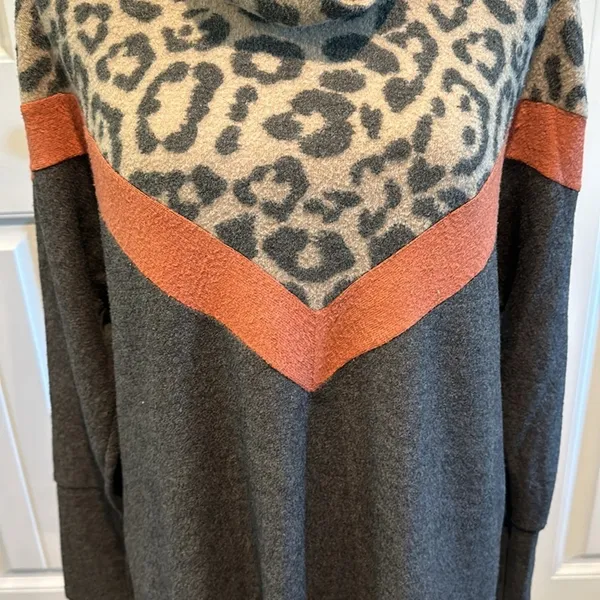First‎ Love Small Leopard Animal Print Chevron Cowl Neck Sweater Top - Image 4