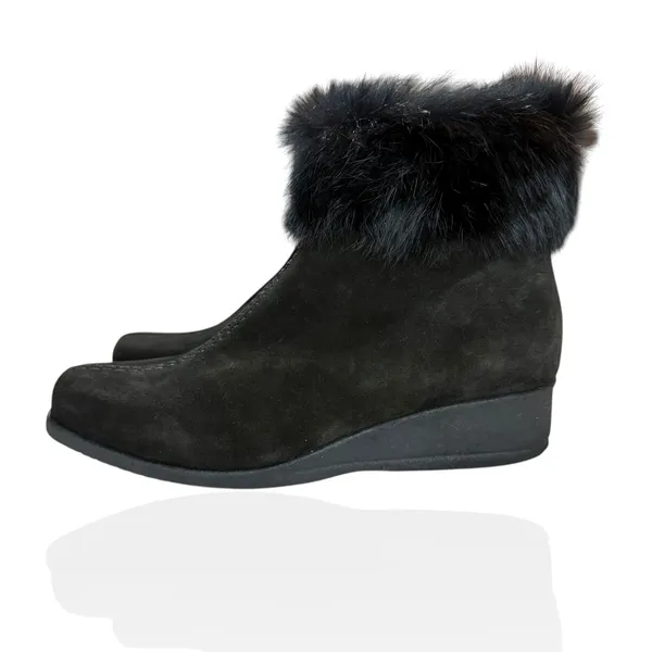 La Canadienne Black Suede Leather Real Fur Trim Wedge‎ Boots Size 6 $685 Canada - Image 2
