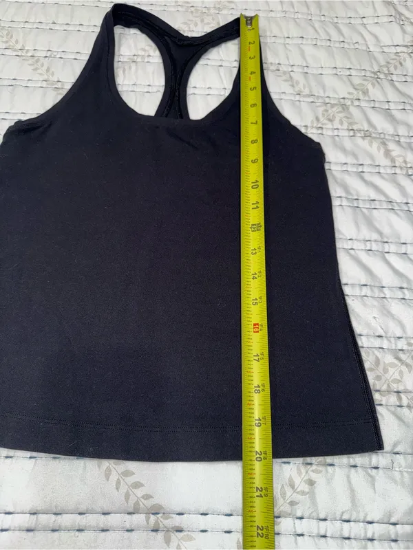 Lululemon Black Racerback Tank Top Built-In Bra Yoga Workout Size Small - Image 6