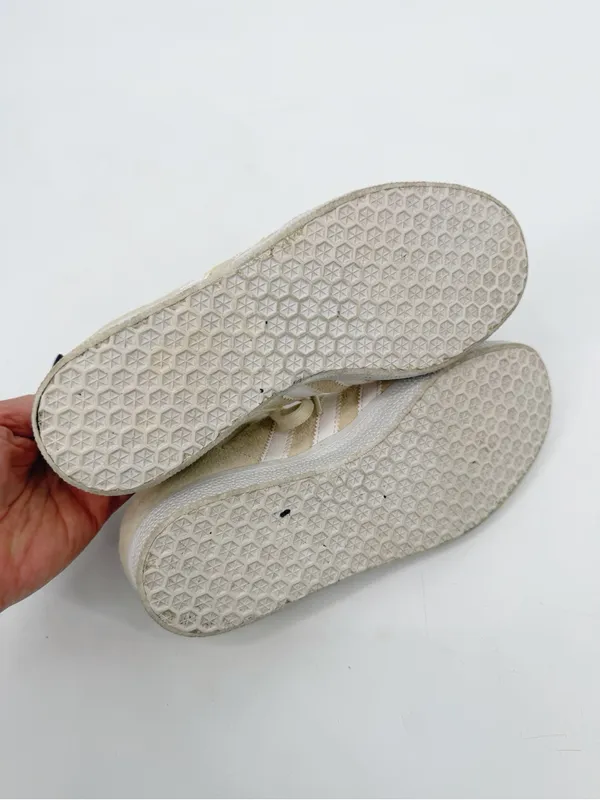 Adidas Gazelle Cream Suede‎ Sneakers Size 5.5 - Image 7