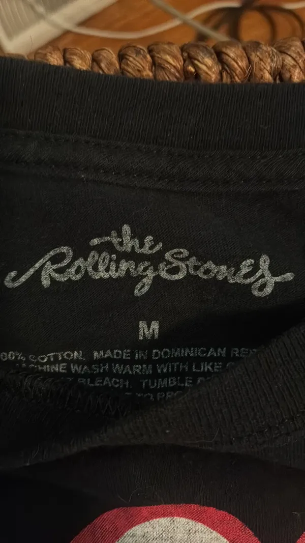 Rolling Stones Crop Tee Graphic - Image 2