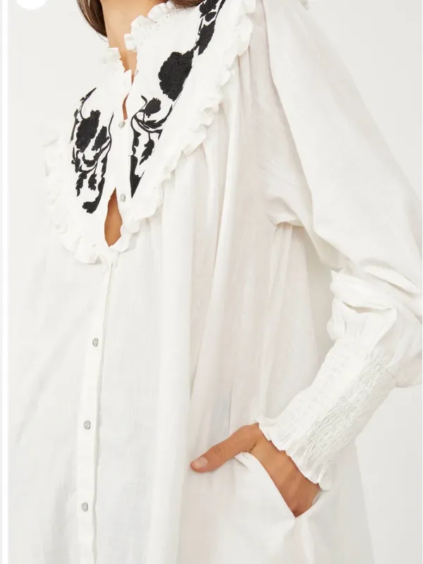 Free People White Button-Front Blouse with Black Floral Embroidery - Image 2