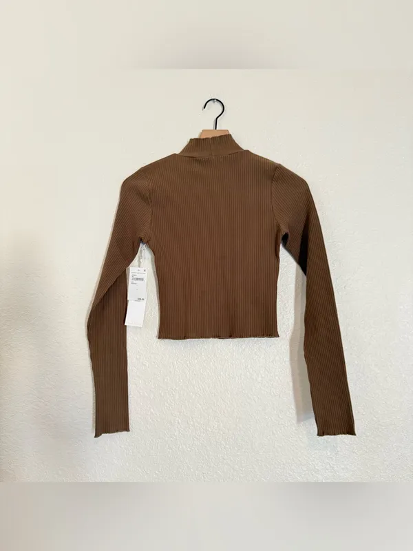 Good American Women's Sepia Mock Neck Long Sleeve Crop Top Size 1 - Image 7