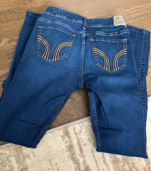 Hollister Jeans - Image 2
