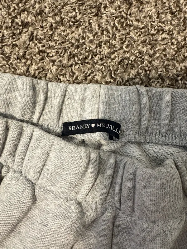Brandy Melville Sweatpants - Image 4