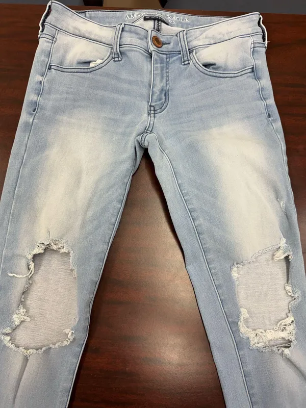 American Eagle 360 Super Stretch Super Soft X4 Super Low Jeggings Size 6 - Image 2
