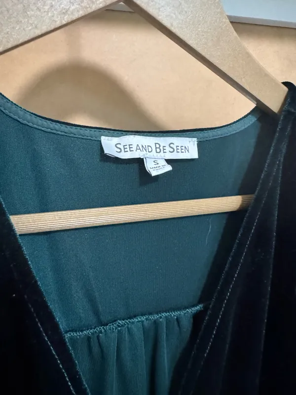 Dark green velvet dress - Image 2