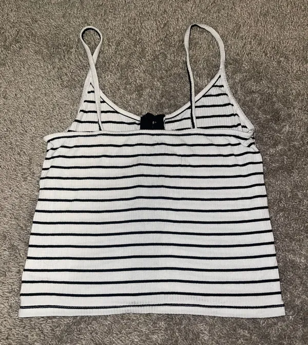 American Eagle Outfitters Tank-top - Image 3