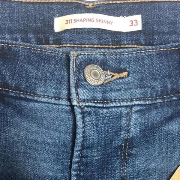 Levi’s Shaping Skinny Jeans Size 33, 16 - Image 8