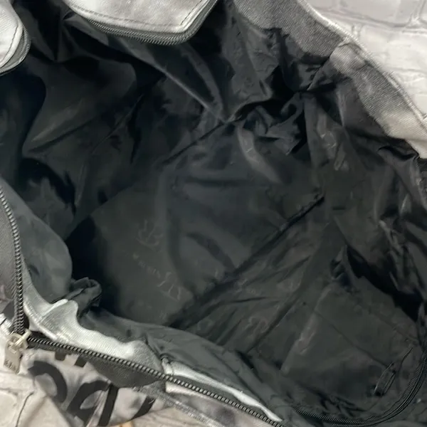 Robin Ruth Tote with zipper Portland black and white - Image 5