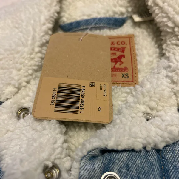 Levi’s Denim Trucker Jacket Sherpa Lined - Image 4