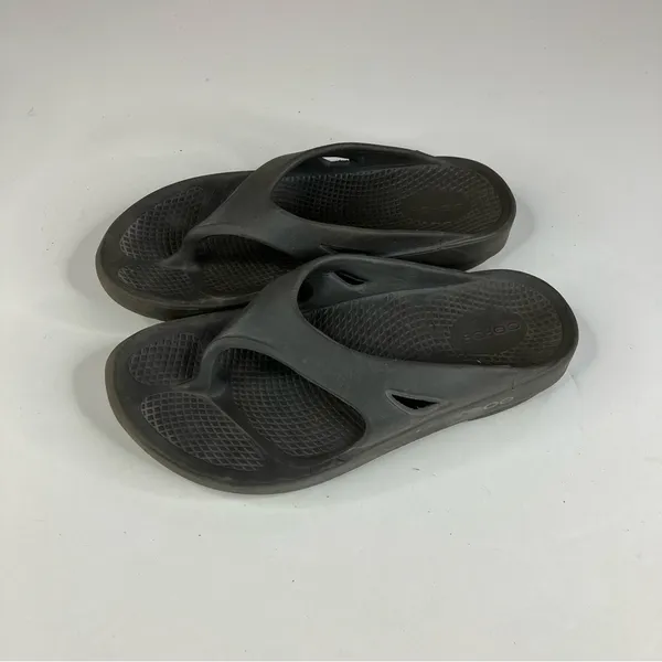 Oofos‎ Ooriginal Gray Flip Flop Sandals Size 8 - Image 3