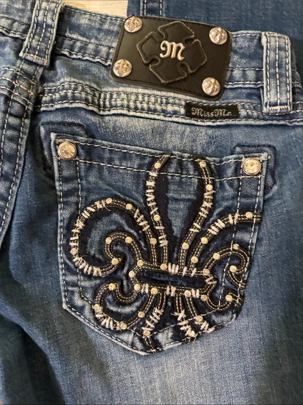 Miss Me Blue Embellished Fleur-de-Lis Bootcut Jeans Size 28 - Image 3