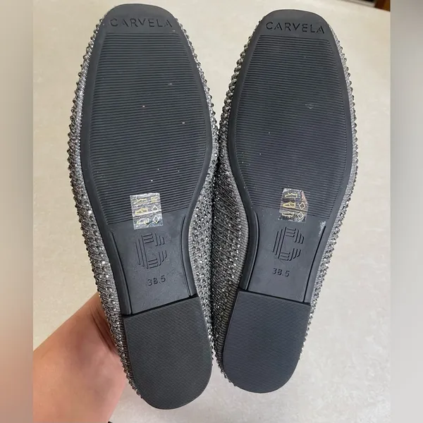 CARVELA Women's Shine Gem-Detail Slip-On Flats Grey & Silver Size 8.5 - Image 12