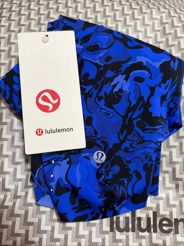 Lululemon Fast and Free High-Rise Short 6" - Flower Meld Galactic Cobalt Multi - Image 4