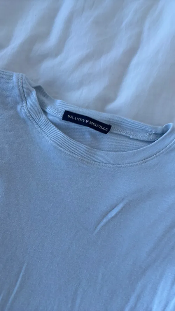 Brandy Melville T-shirt - Image 2