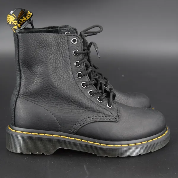 Dr. Martens 1460 Pascal Women 7 Black Excellent Virginia Leather Combat Boots - Image 2