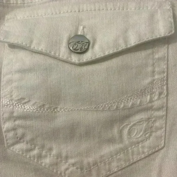 Code Bleu Women's White‎ Stretch Bermuda Shorts Size 12 White - Image 2