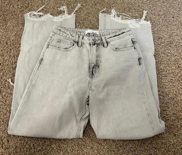Vervet Light Wash High Waisted Jeans - Image 2