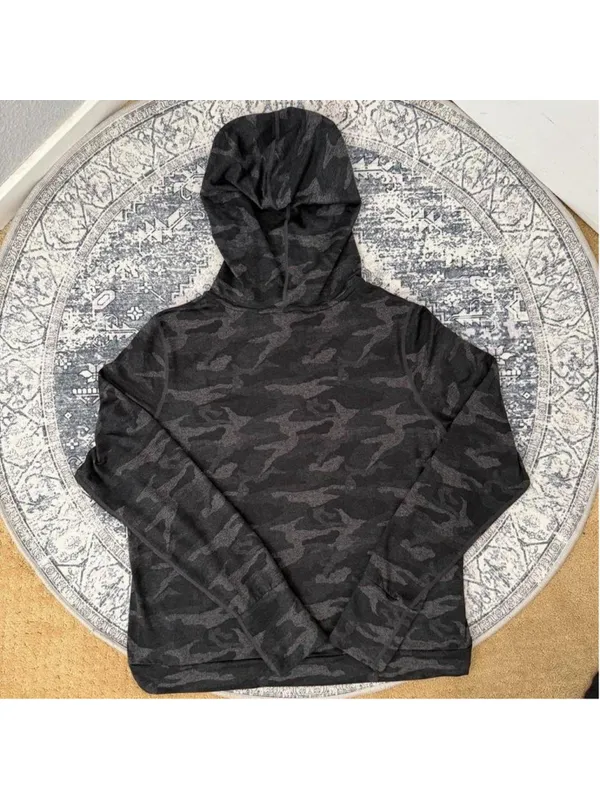 Vuori Halo Essential black camo pullover hoodie - Size S - Image 3