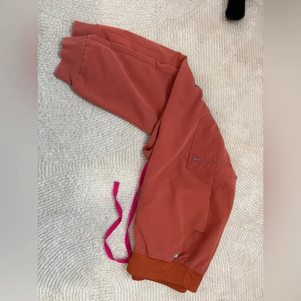 Figs Women's matching set - Image 4