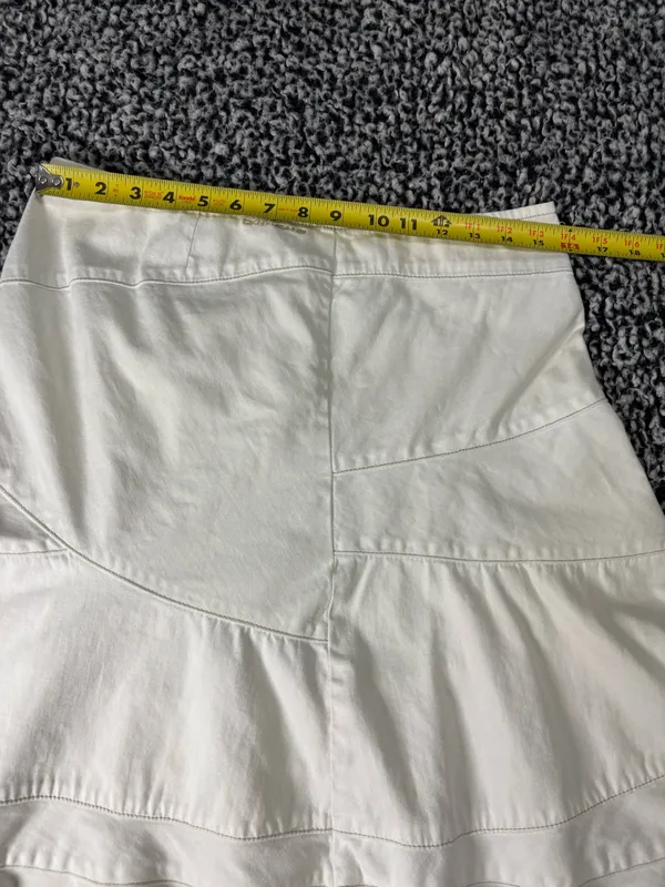 DKNY White Denim Ruffled Mini Skirt Paneled A-Line High Waisted Size 8P 100% Cotton - Image 2