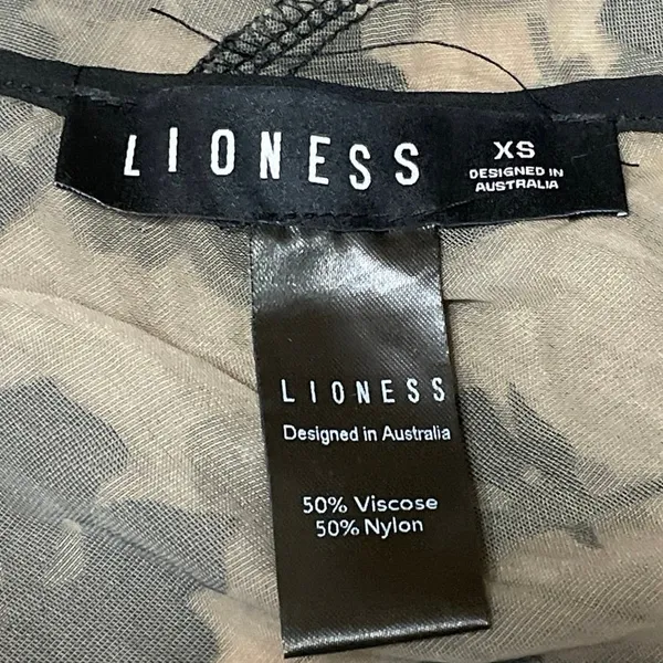 Lioness Basic Instinct Beige Black Velvet Floral Sleeveless Mesh Camisole Top XS - Image 4