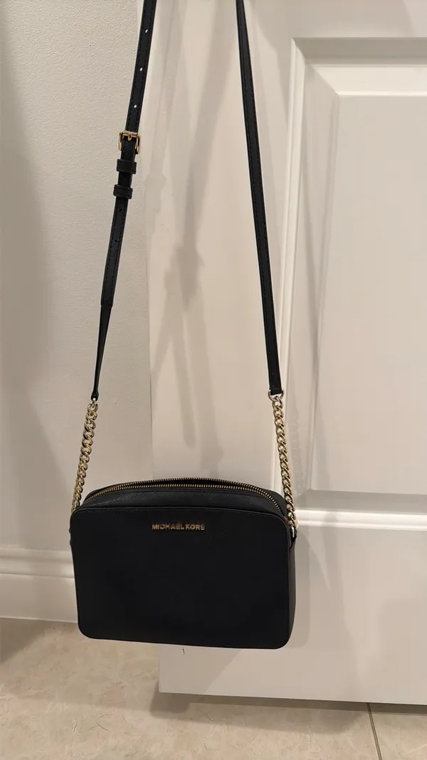 Michael Kors Purse Black Leather Crossbody - Image 6