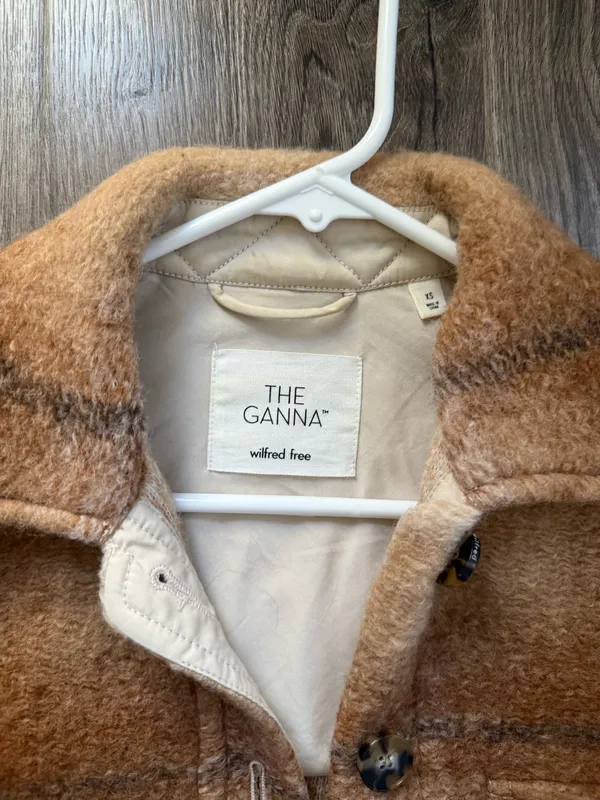 Aritzia Ganna Shirt Wilfred Jacket - Image 3