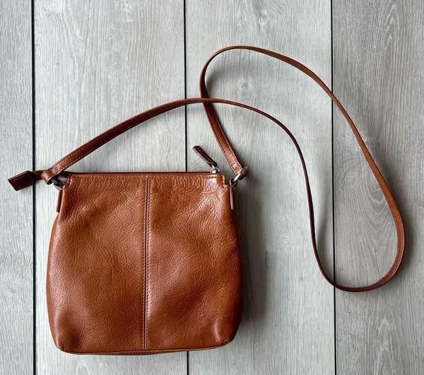 Fossil Vintage Classic Brown Leather Bag Shoulder Crossbody Purse - Image 4