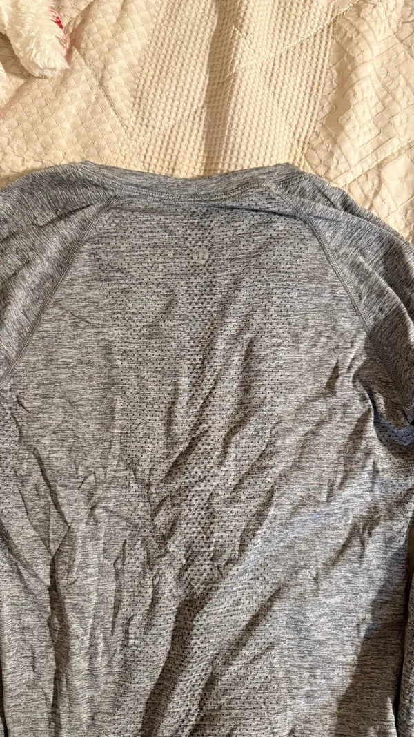Lululemon longsleeve  - Image 3