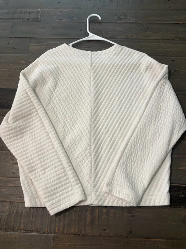 A New Day Women’s Quilted V-Neck Top – Size Small - Image 4