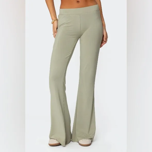 Edikted 	SO EDIKTED FLARED PANTS size M NWT - Image 3
