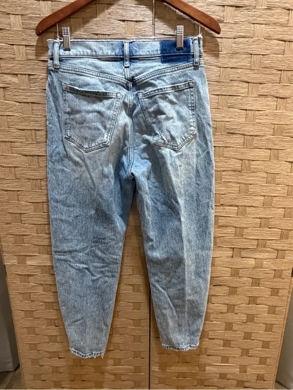 Abercrombie & Fitch The '80s Mom High Rise Jeans Light Washed Denim 27 Short - Image 3
