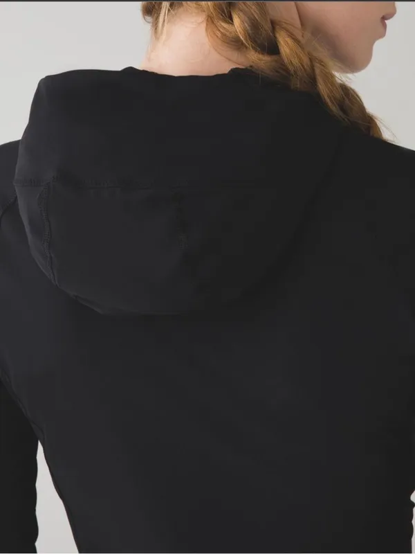 Lululemon Runbeam Hoodie in Black Athletic Long Sleeve Shirt Size 12 - Image 6