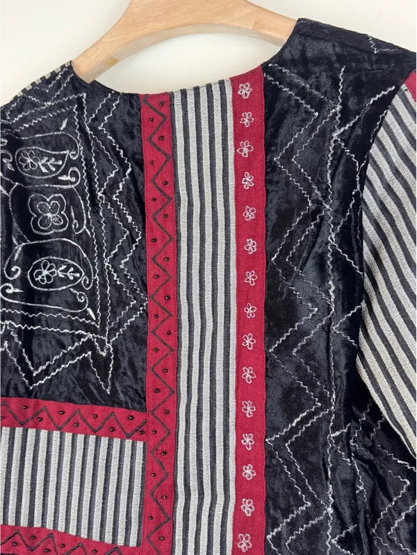 Brownstone Studio Vintage Patchwork Embroidered Velvet Jacket Size S Boho Black - Image 9