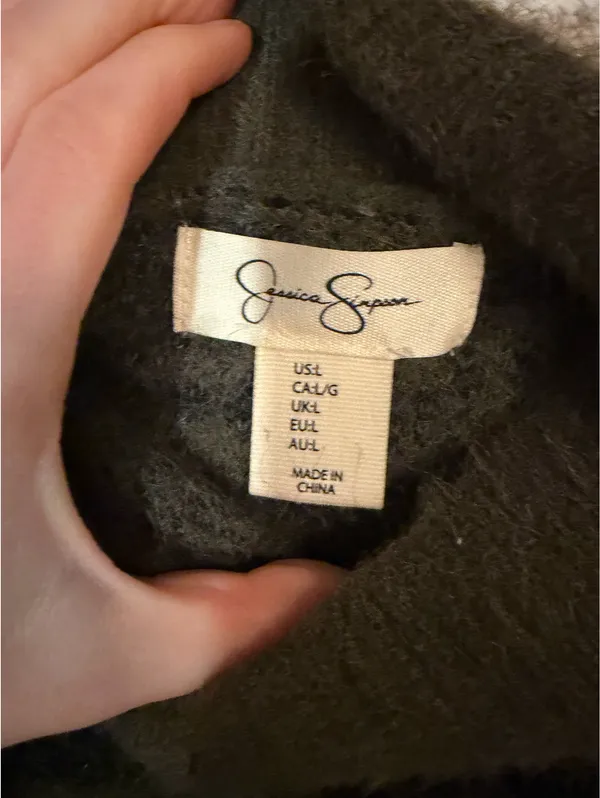 Jessica Simpson Sweater - Image 3